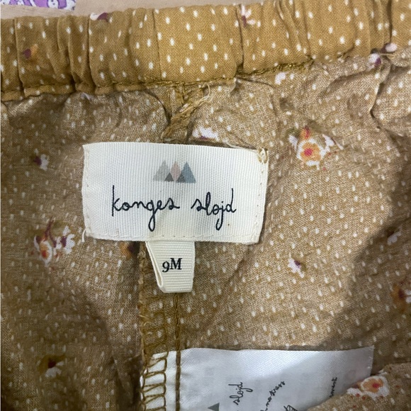 Floral Ruffle Baby Bloomers - Picture 4 of 4